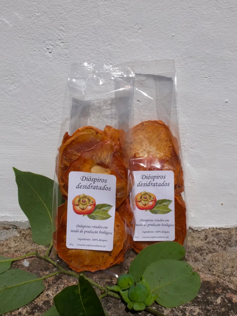Dehydrated persimmons