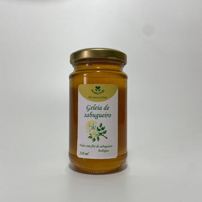 Geschenkbox mit 4 Almuvide Produkten